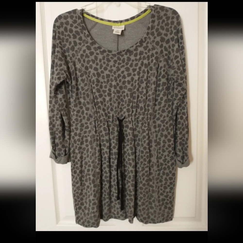 Motherhood Maturity animal print top, size Small